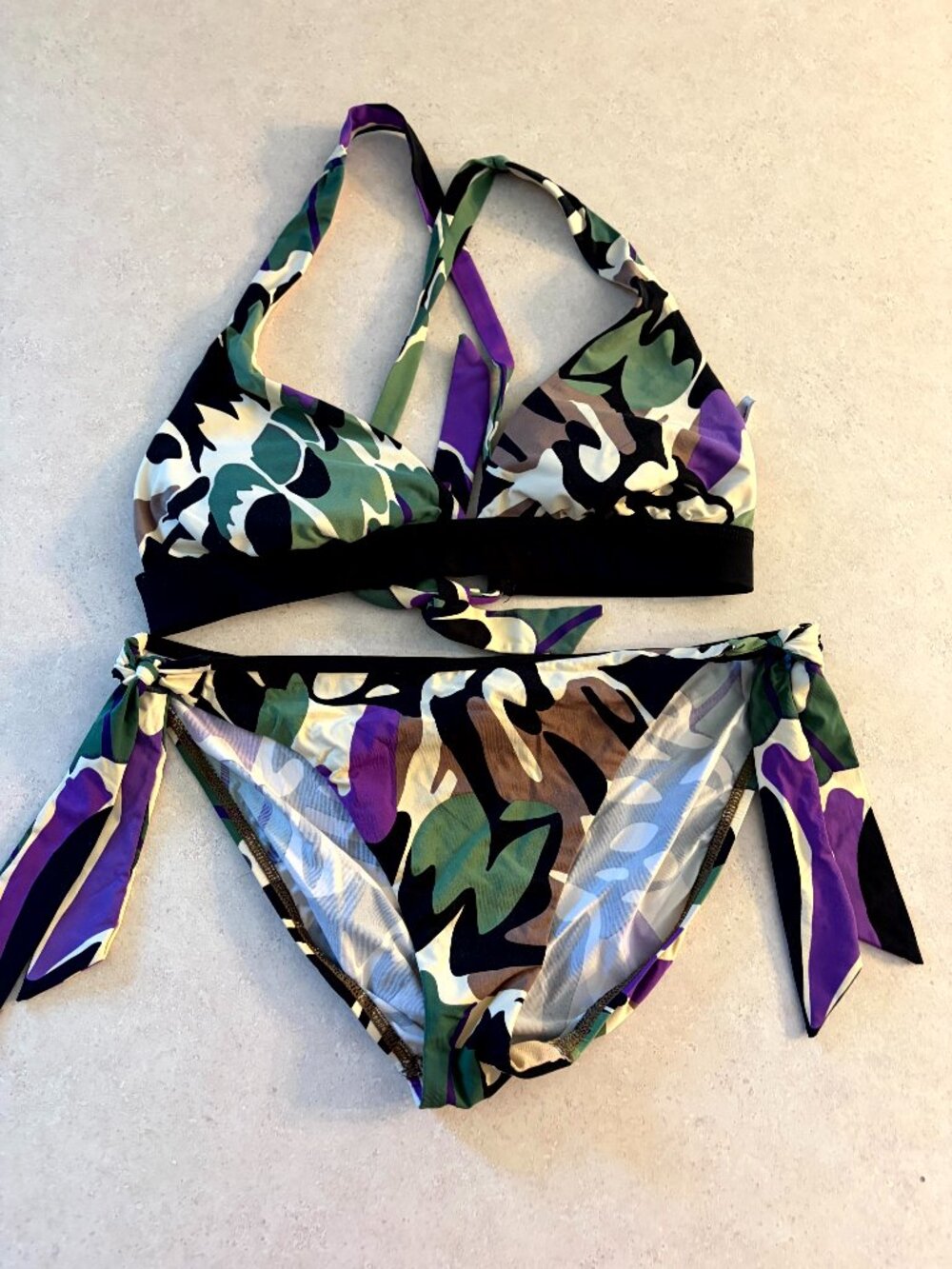 Kenneth Cole New York Swimsuit 2 Piece Set Bikinis Padded Top Multicolor Size 10